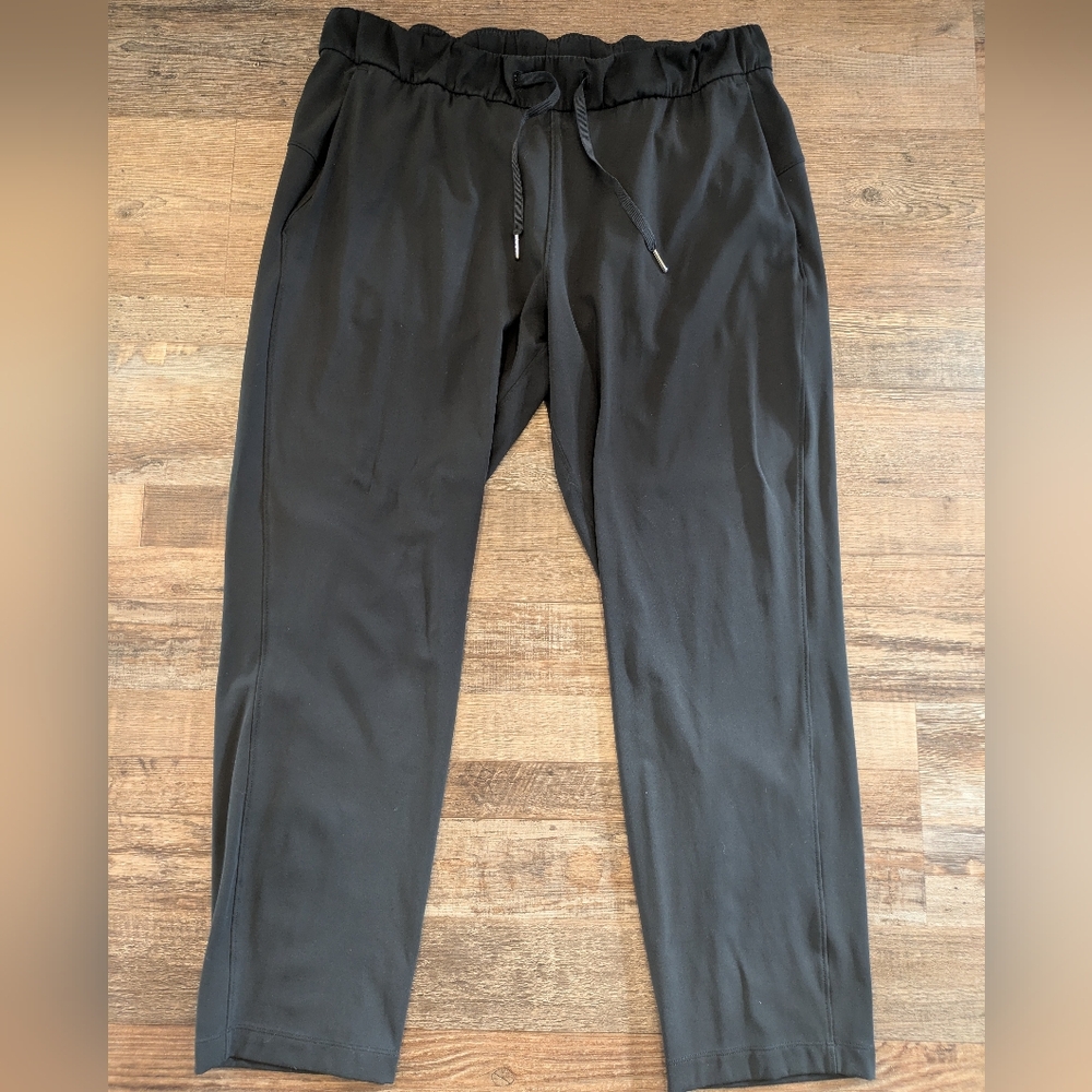 lululemon athletica Black Ankle Pants
